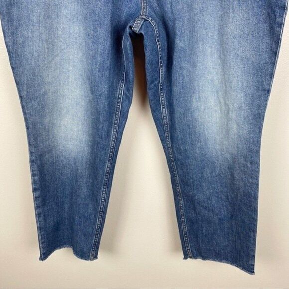 Everlane Plus Curvy Cheeky Straight Leg High Rise Jeans Raw Hem Size 35 NWOT - Picture 5 of 11
